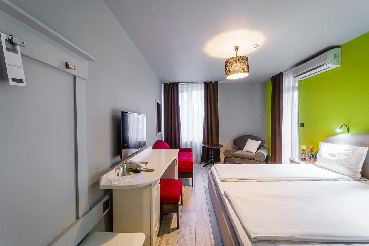 Отель Hotel BLVD 7 Пловдив-35