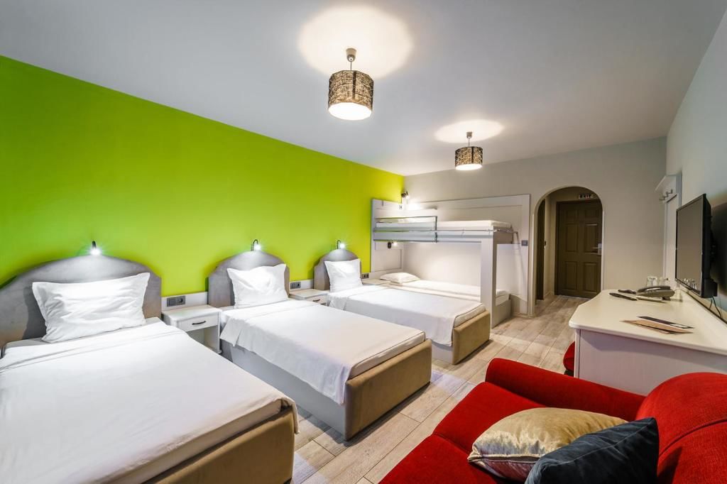 Отель Hotel BLVD 7 Пловдив